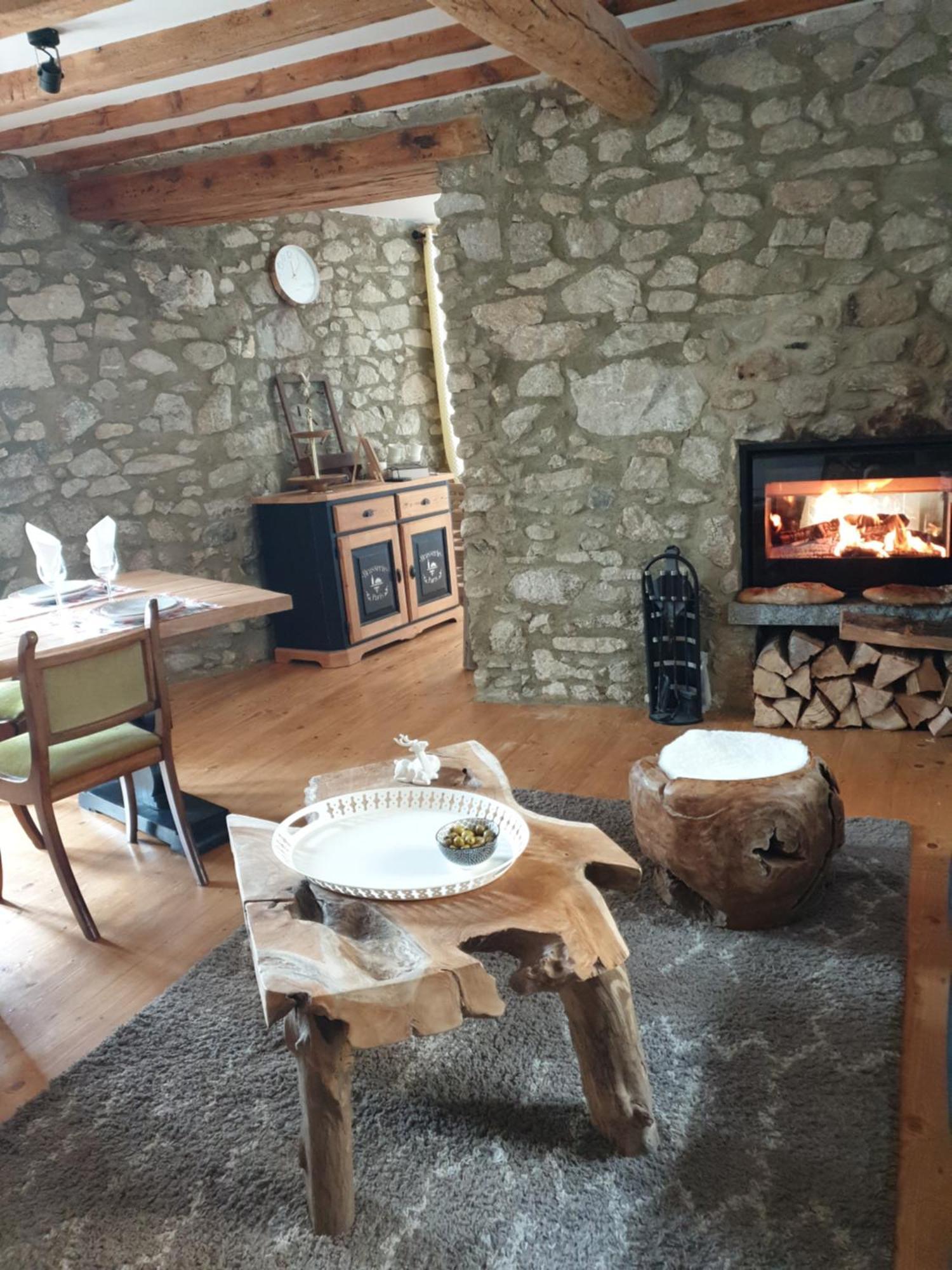 La Petite Chapelle Hotel Font-Romeu-Odeillo-Via Екстериор снимка