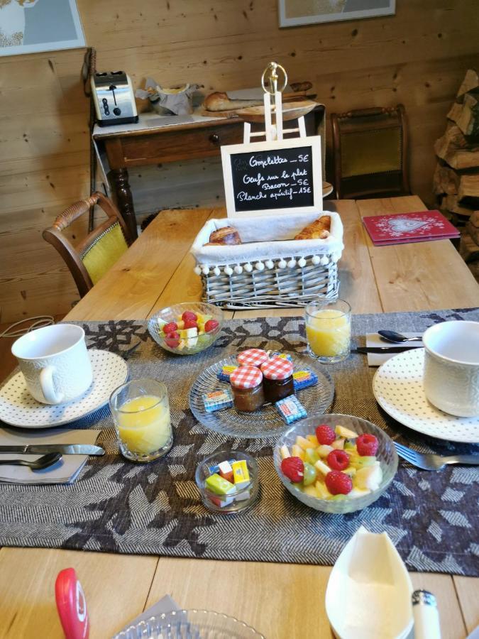 La Petite Chapelle Hotel Font-Romeu-Odeillo-Via Екстериор снимка