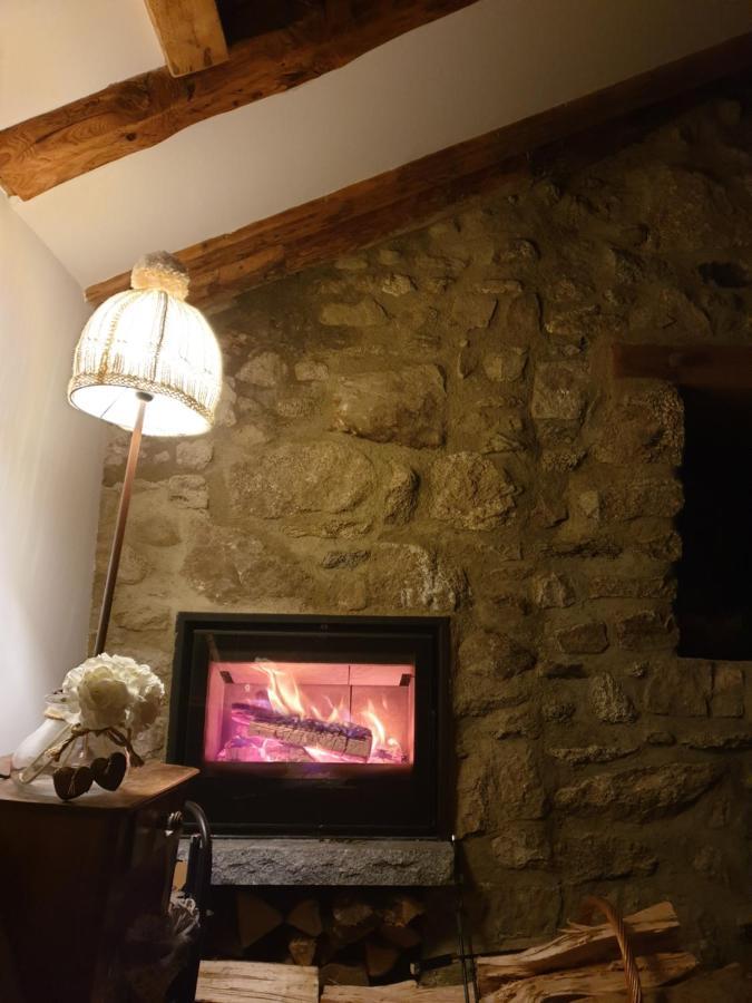 La Petite Chapelle Hotel Font-Romeu-Odeillo-Via Екстериор снимка