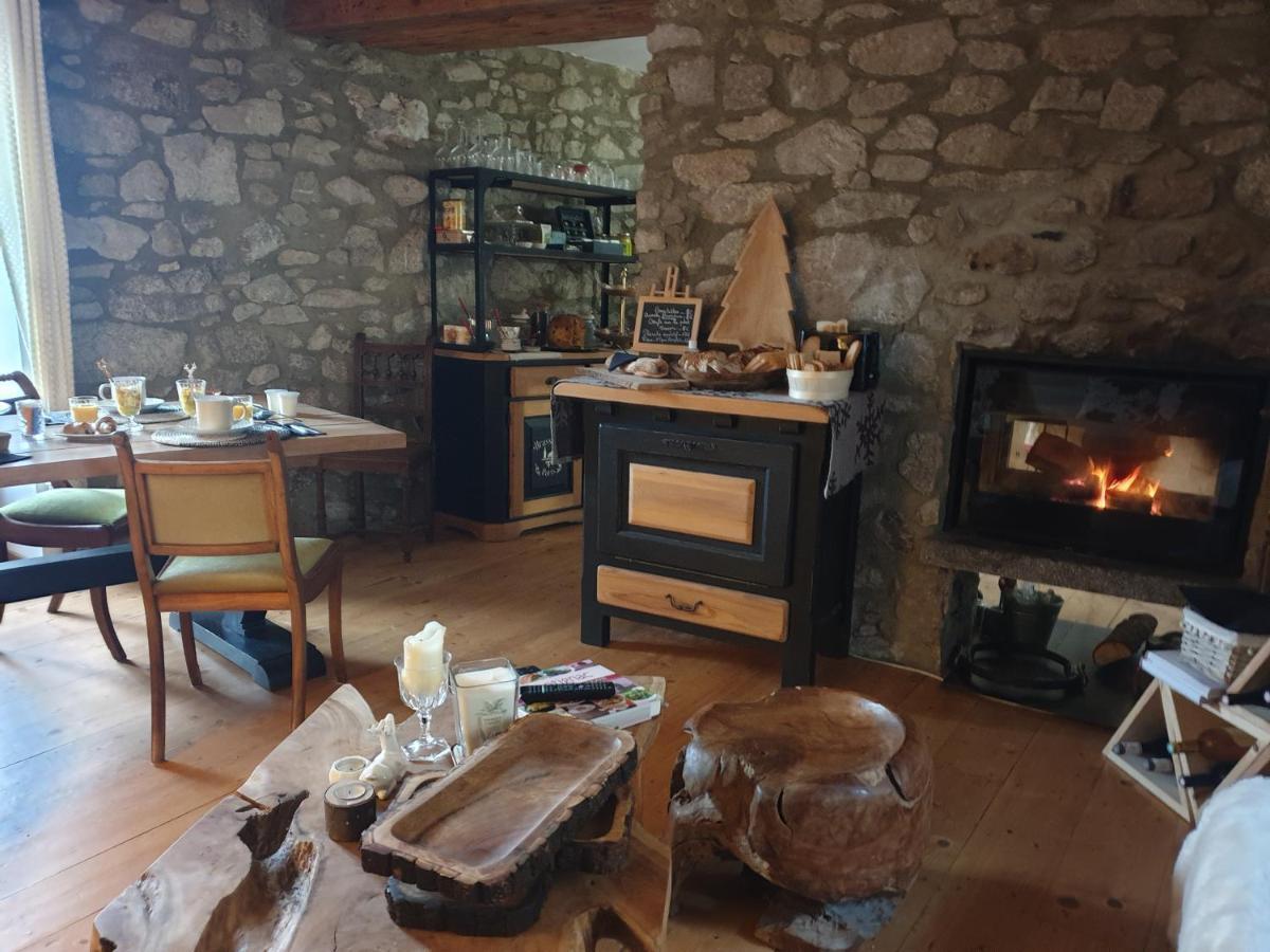 La Petite Chapelle Hotel Font-Romeu-Odeillo-Via Екстериор снимка